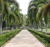 Dan Gleeson Memorial Gardens - Palm Beach Accommodation