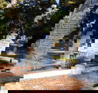 Lucindale Cemetery - Palm Beach Accommodation