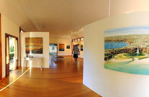 Yallingup Galleries - Palm Beach Accommodation 1