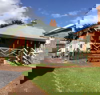 Bridgetown Police Station Museum 1880 - Palm Beach Accommodation