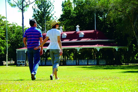 Lissner Park - Palm Beach Accommodation 1