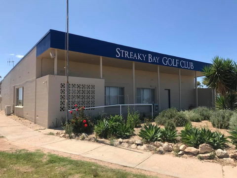Streaky Bay Golf Club - Palm Beach Accommodation 0