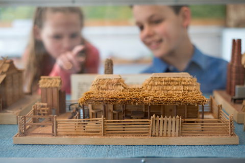 Captain's Cottage Museum - Palm Beach Accommodation 1