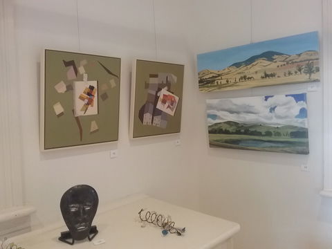 Gallery 127 - Palm Beach Accommodation 2