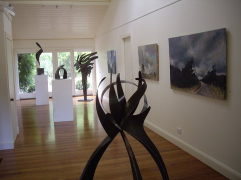 Ivy Hill Gallery - Palm Beach Accommodation 0