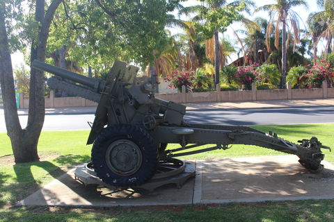 War Gun Trophy - Palm Beach Accommodation 1