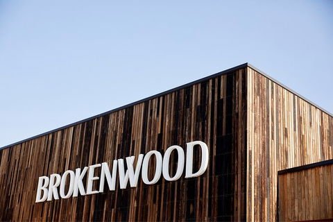The Brokenwood Match - Palm Beach Accommodation 3