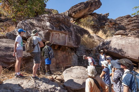 Arnhem Land Injalak Hill Full-Day Tour From Darwin - Palm Beach Accommodation 10