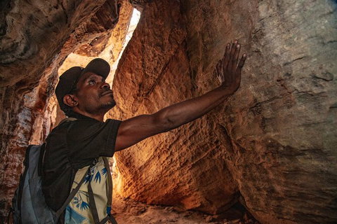 Arnhem Land Injalak Hill Full-Day Tour From Darwin - Palm Beach Accommodation 12