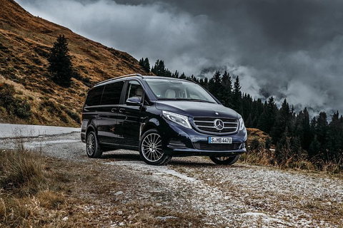 Van Service Melbourne Airport To CBD - Palm Beach Accommodation 1