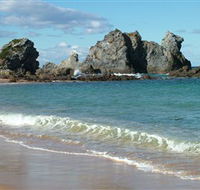 Camel Rock - Palm Beach Accommodation
