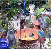 Leaf  Stone Garden Gallery - Palm Beach Accommodation