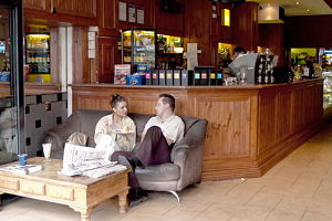 Deveroli's - Palm Beach Accommodation 0