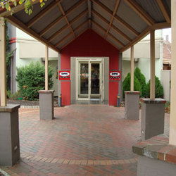 Deer Park Hotel - Palm Beach Accommodation 1