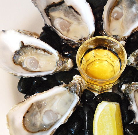 Azafran Restaurant - Palm Beach Accommodation 3