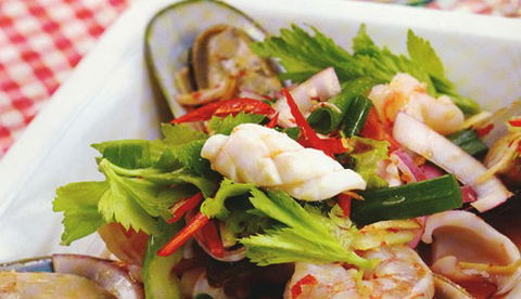 Gold Leaf Thai - Palm Beach Accommodation 2