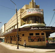 Robin Hood Hotel - Palm Beach Accommodation