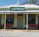 The Logan Pub - Palm Beach Accommodation