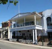 Mount Pleasant Hotel - Palm Beach Accommodation