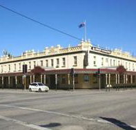Soden's Australia Hotel - Palm Beach Accommodation
