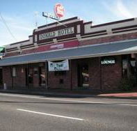 Donald Hotel - Palm Beach Accommodation
