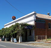 Red Hill Hotel - Palm Beach Accommodation
