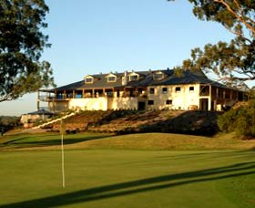 Macarthur Grange Country Club - Palm Beach Accommodation 0