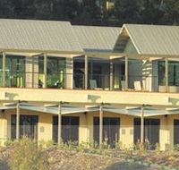 Cypress Lakes Golf  Country Club - Palm Beach Accommodation