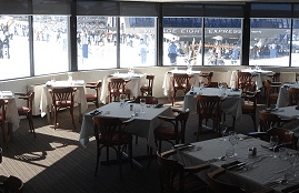 Base 1720 Bar  Restaurant - Palm Beach Accommodation