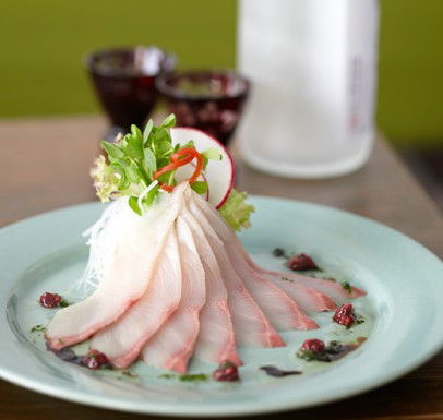 Uchi Lounge - Palm Beach Accommodation 3