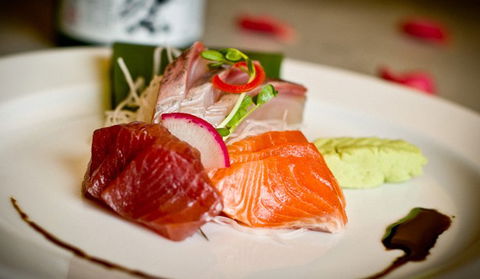 Uchi Lounge - Palm Beach Accommodation 4