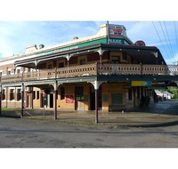 Bank Hotel Dungog - Palm Beach Accommodation