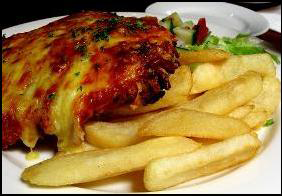 Litchfield Pub - Palm Beach Accommodation 4
