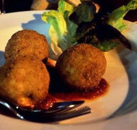Via Napoli Pizzeria - Palm Beach Accommodation