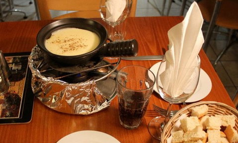 CJ's French Fondue Restaurant - Palm Beach Accommodation 2