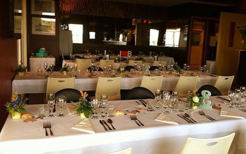 Zebra Crossing Bar & Bistro - Palm Beach Accommodation 3