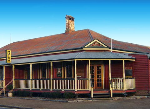 Maidenwell Hotel - Palm Beach Accommodation 0
