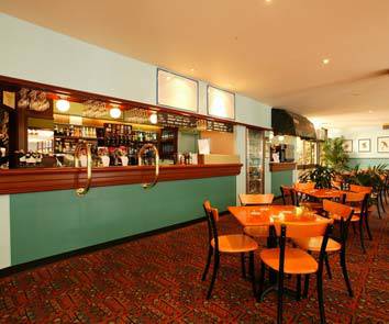 Hotel Gosford - Palm Beach Accommodation 3
