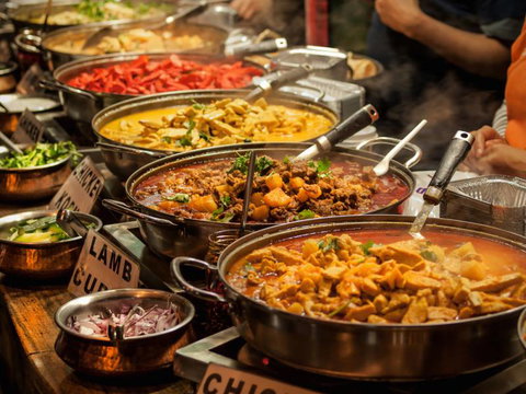 Indian Curry Bazaar - Palm Beach Accommodation 1