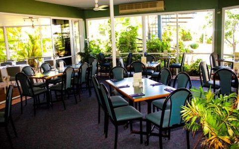 KBR’s Licensed Restaurant - Palm Beach Accommodation 0