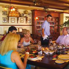 Royal Spoon - Palm Beach Accommodation 1