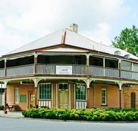 The Victoria Hotel Hinton - Palm Beach Accommodation