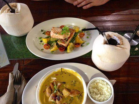 The Rawgasm Paleo Cafe & Juice Bar - Palm Beach Accommodation 3