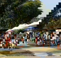 Art on the Path January - Palm Beach Accommodation