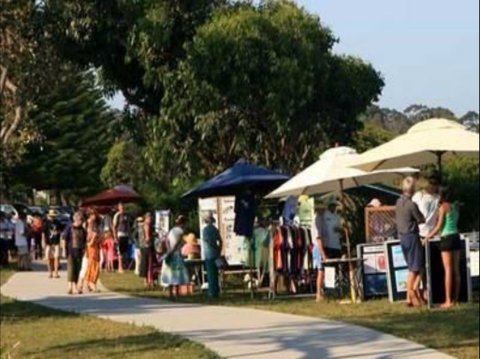 Art On The Path January - Palm Beach Accommodation 0