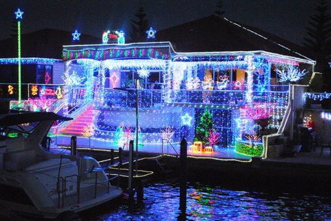 Christmas Lights Cruise - Palm Beach Accommodation 2