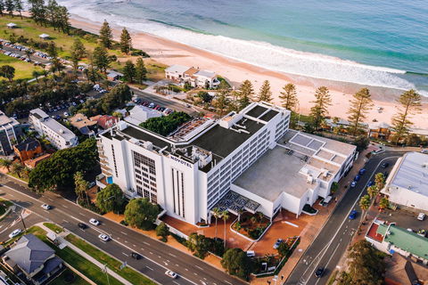 New Years Eve Party - Novotel Wollongong Northbeach - Palm Beach Accommodation 0