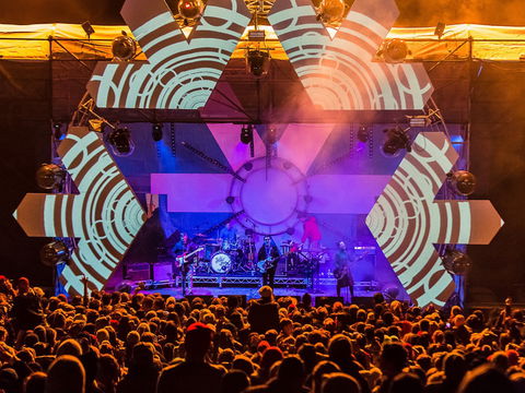 Snowtunes Music Festival - Palm Beach Accommodation 2
