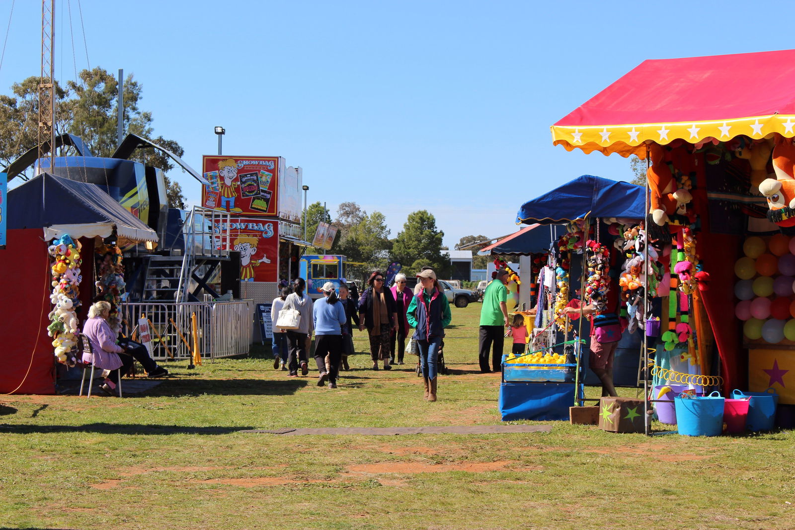 Trundle NSW Palm Beach Accommodation
