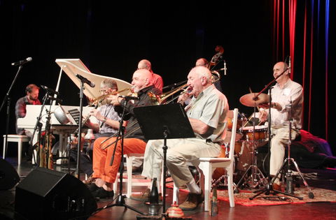 Noosa Jazz Party - Palm Beach Accommodation 0